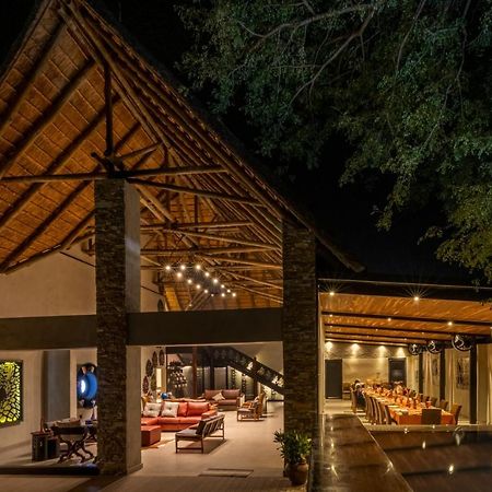Chobe River Lodge Kasane Esterno foto